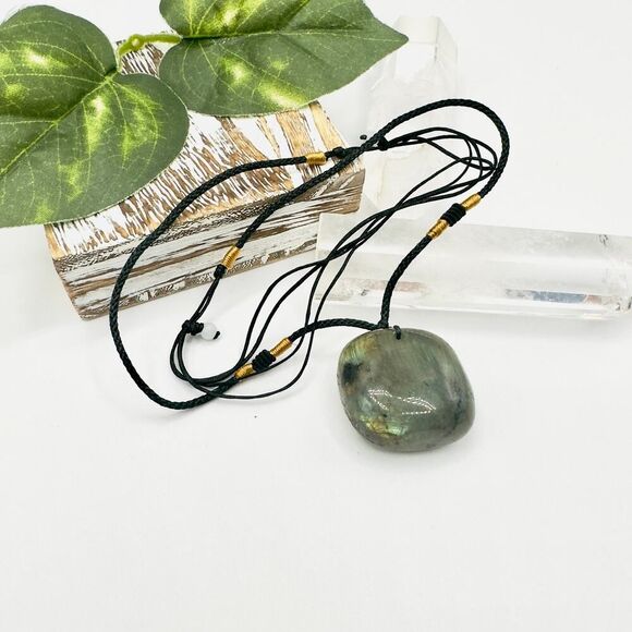 Natural Labradorite Healing Stone Cord Necklace Unisex - Picture 1 of 6